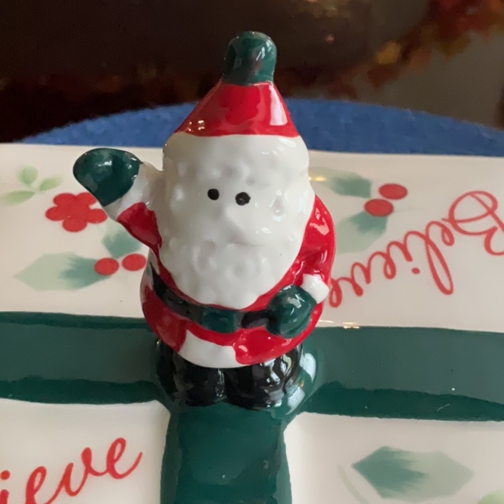 🌿NWOT Pfaltzgraff Winterberry Santa Treat Jar🌿 - Picture 7 of 14